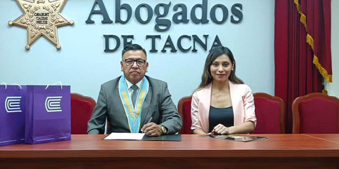 Especialista analiza el futuro del derecho digital en masterclass de posgrado