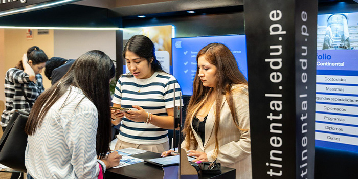 EPG de la Universidad Continental destacó en la X ExpoPostgrados de la Cámara de Comercio de Lima