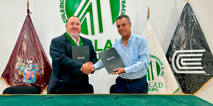 Escuela de Posgrado de la Universidad Continental y CORLAD Arequipa suscriben convenio de cooperación
