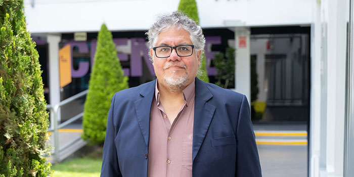Si la IA puede hacer cada vez más tareas, ¿qué hará diferente a un profesional?